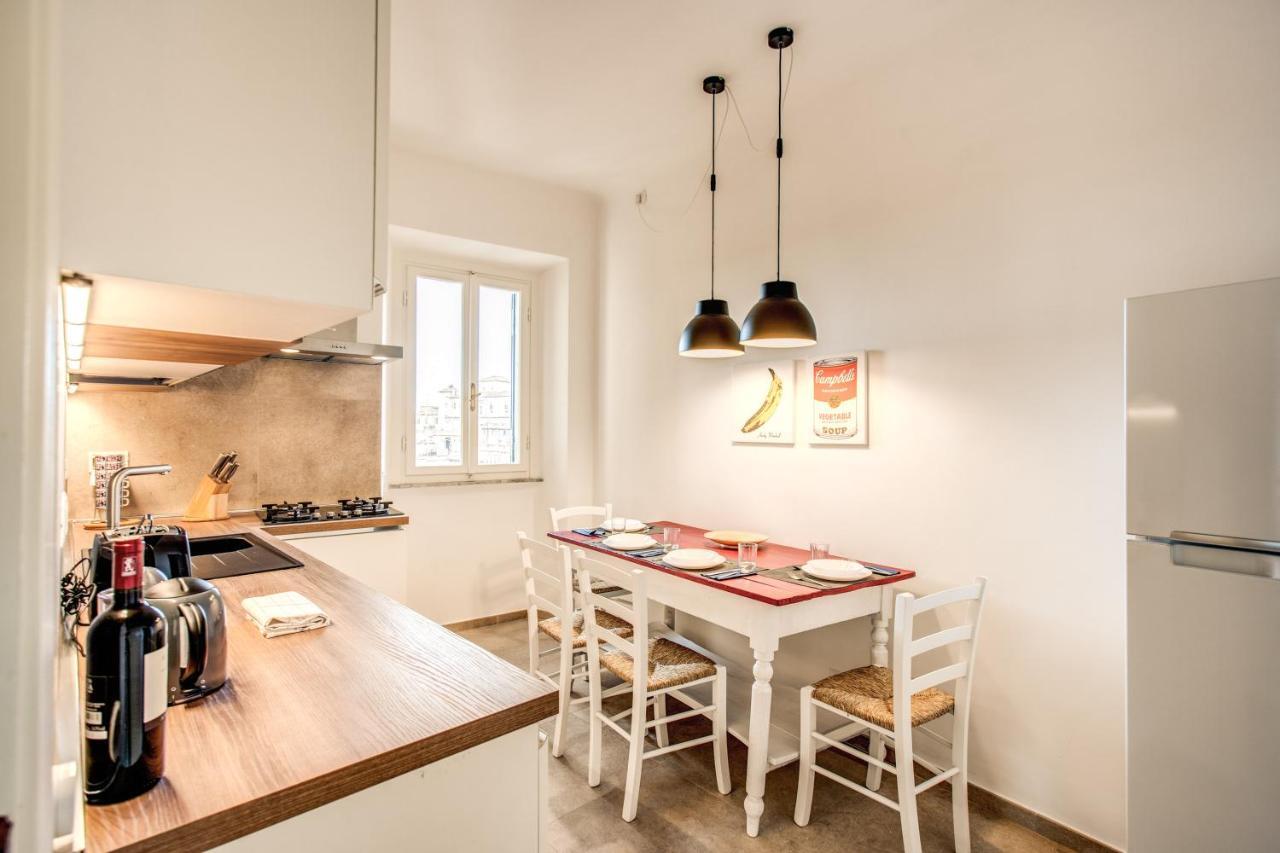 Apartamento Cavour Attic With Terrace Roma Exterior foto