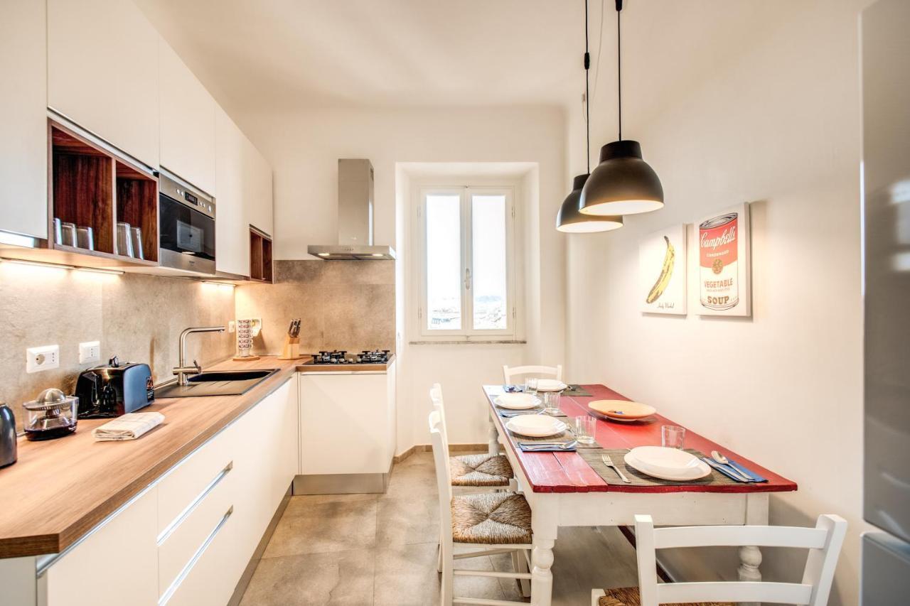 Apartamento Cavour Attic With Terrace Roma Exterior foto