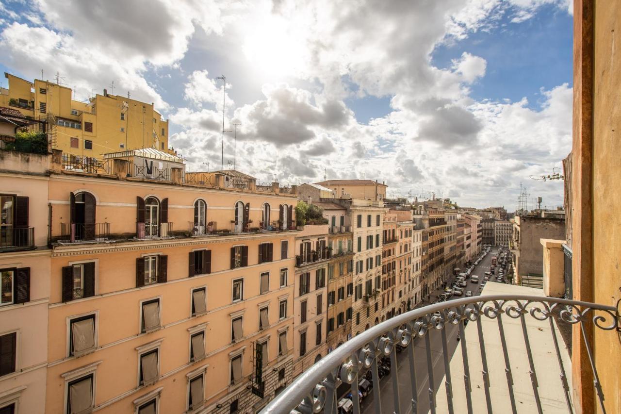 Apartamento Cavour Attic With Terrace Roma Exterior foto